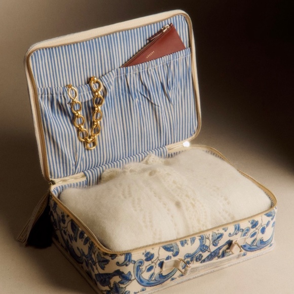 Sézane x Antoinette Poisson Collab Blue Floral Bird Travel Bag/Suitcase - Picture 3 of 3